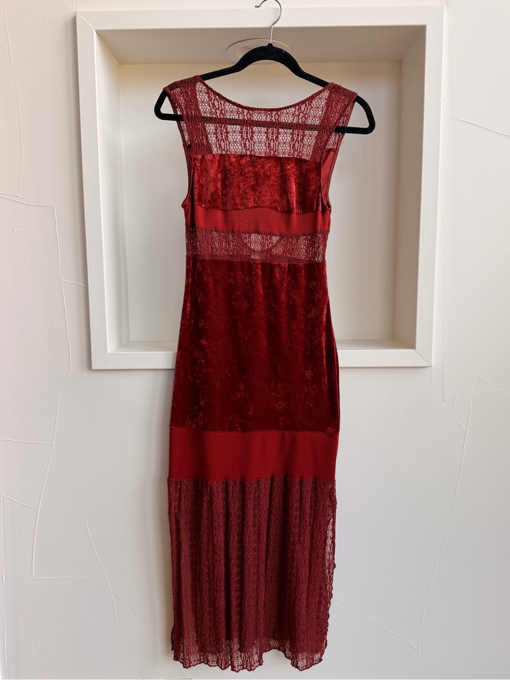 Elegant Wine Red Lace & Velvet Maxi Dress